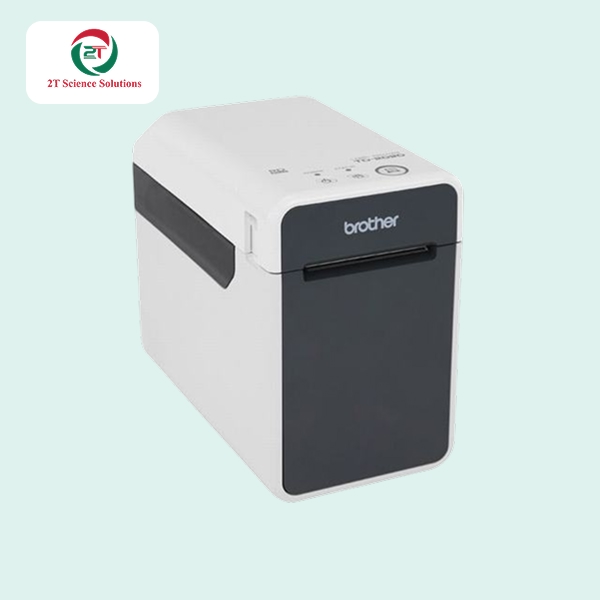 Máy in vòng đeo tay ứng dụng công nghệ in nhiệt hoặc truyền nhiệt tiên tiến giúp bản in sắc nét, không bị mờ hay nhòe